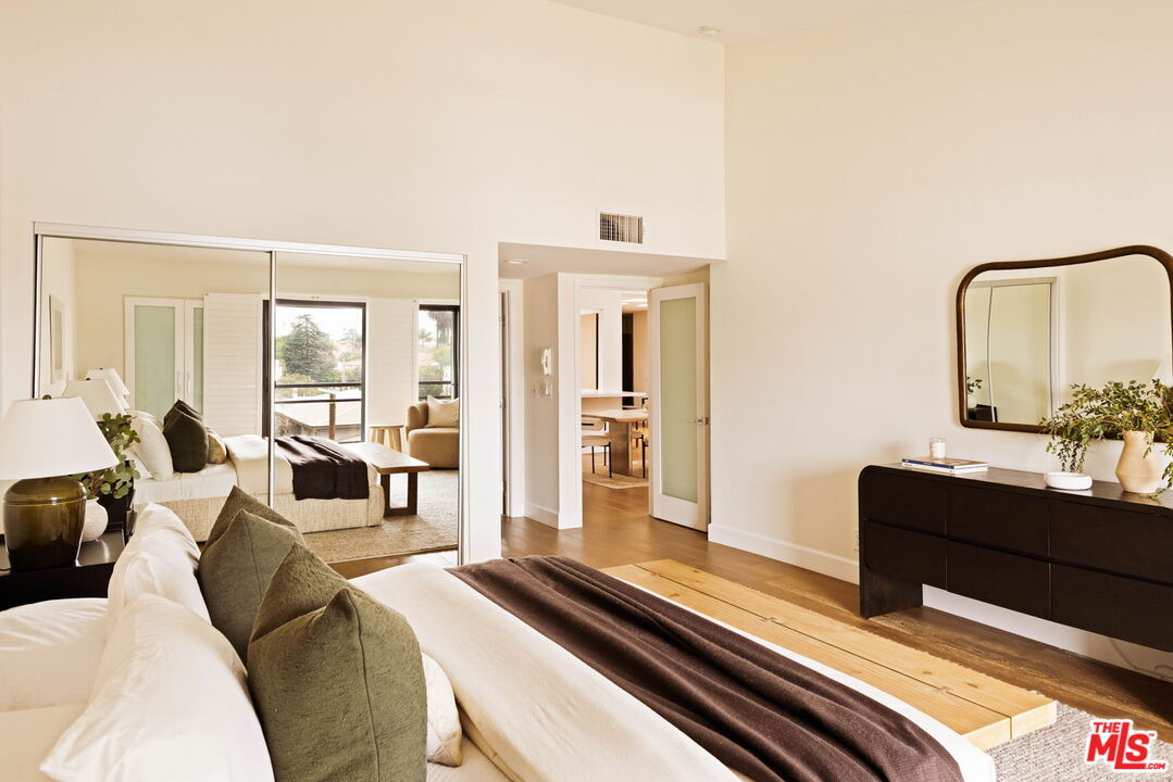 1520 S Beverly Glen Blvd Unit: 507