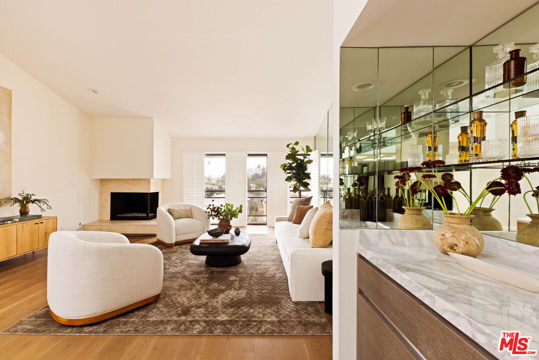 1520 S Beverly Glen Blvd Unit: 507