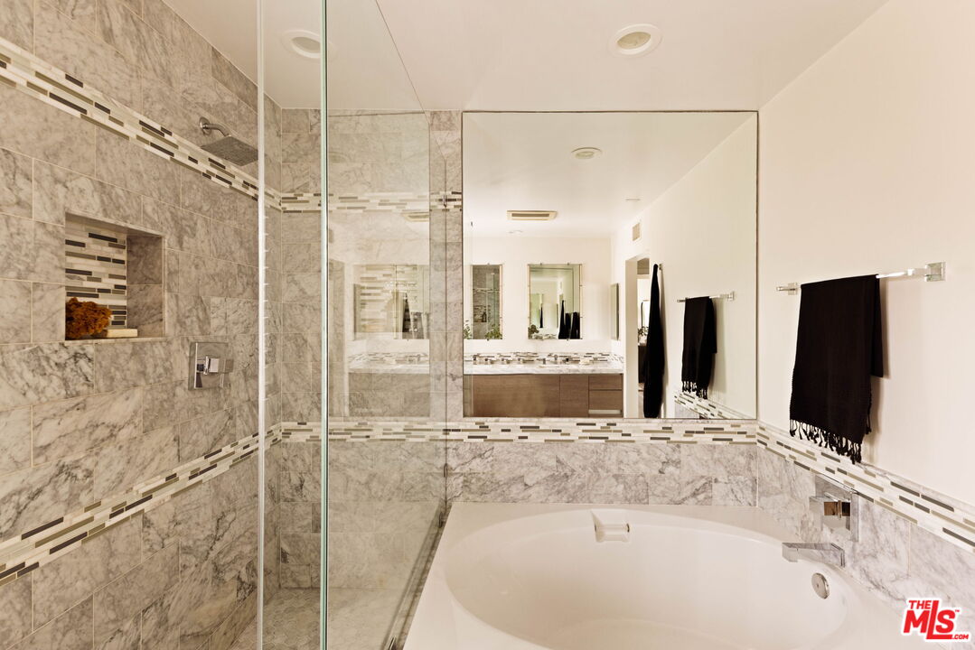 1520 S Beverly Glen Blvd Unit: 507