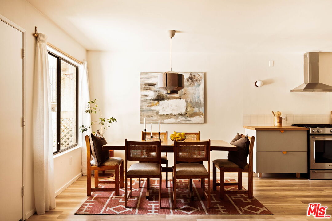 1942 Grace Ave Unit: 118