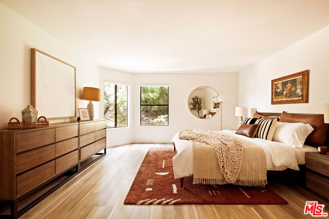 1942 Grace Ave Unit: 118