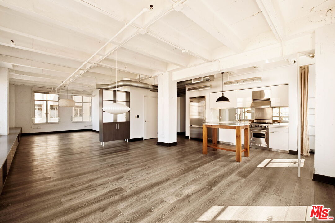 6253 Hollywood Blvd Unit: 702