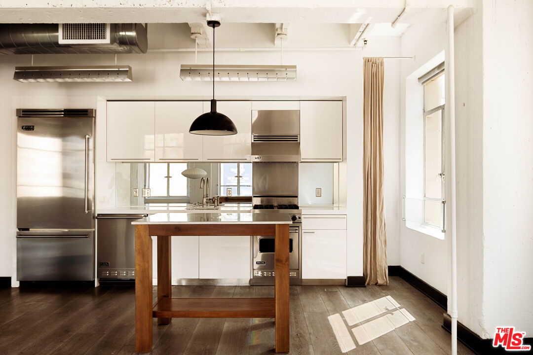 6253 Hollywood Blvd Unit: 702