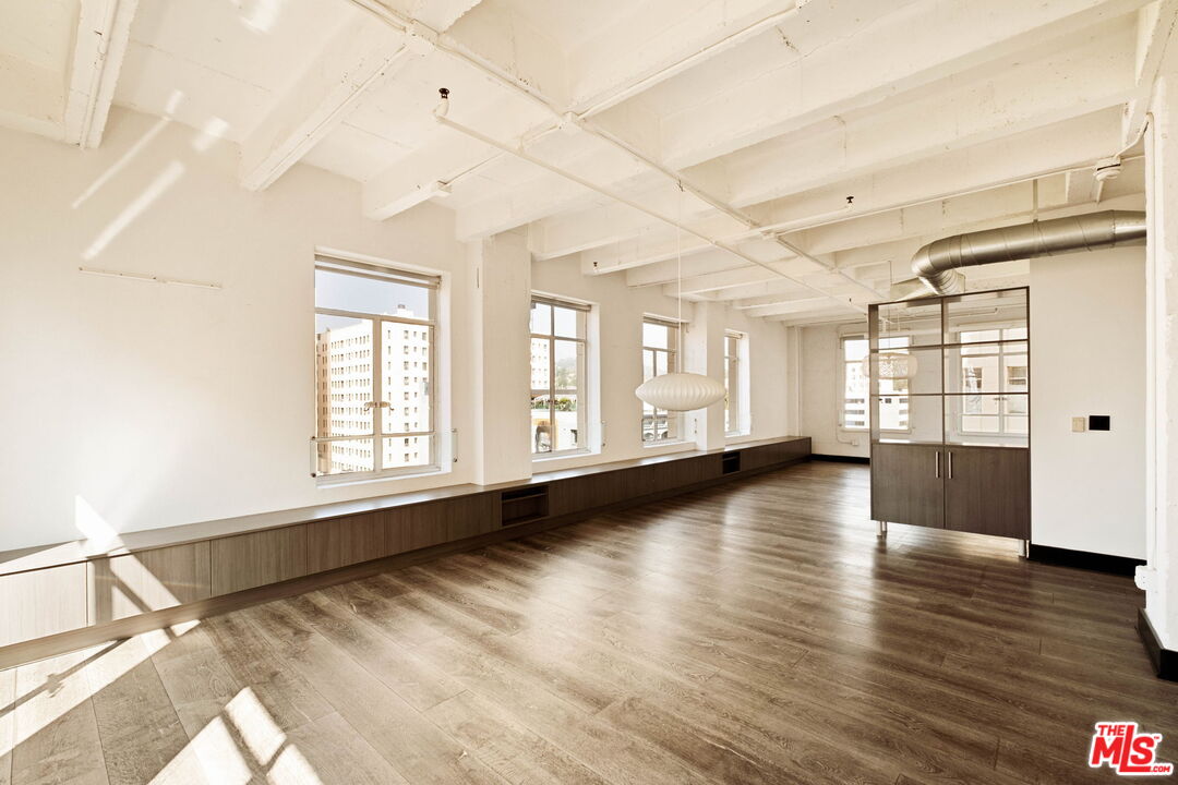 6253 Hollywood Blvd Unit: 702