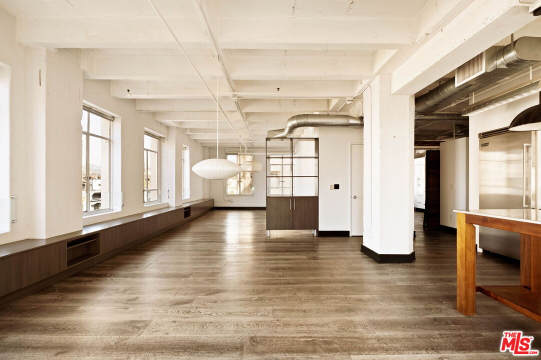 6253 Hollywood Blvd Unit: 702