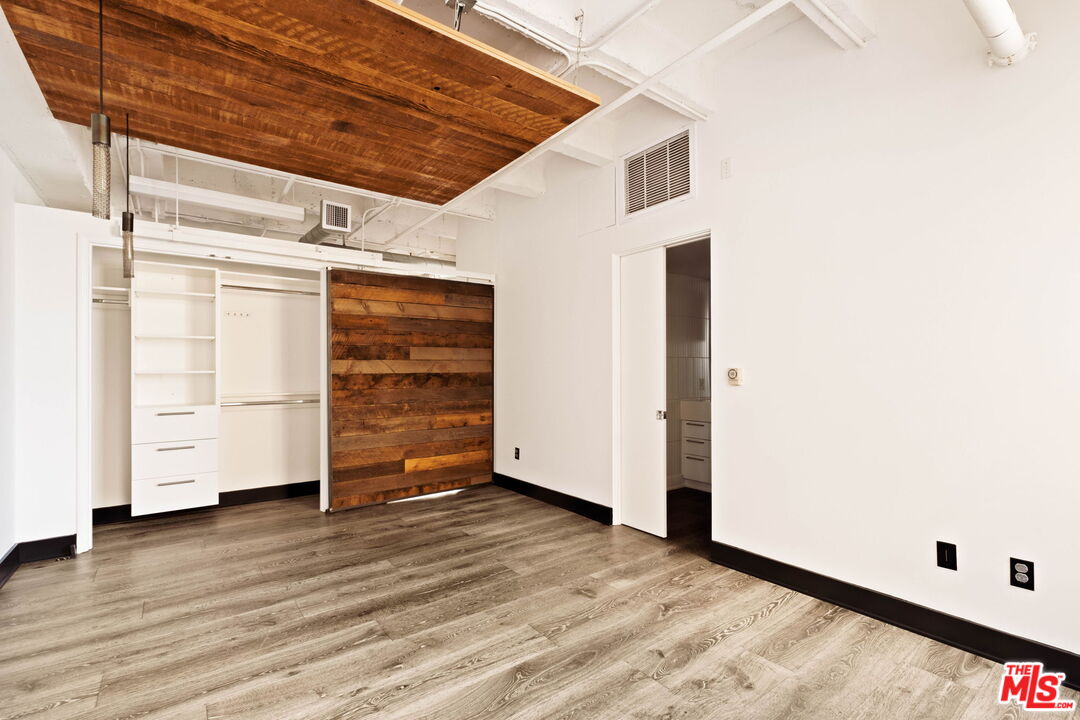 6253 Hollywood Blvd Unit: 702