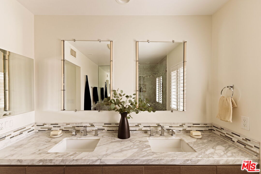 1520 S Beverly Glen Blvd Unit: 507