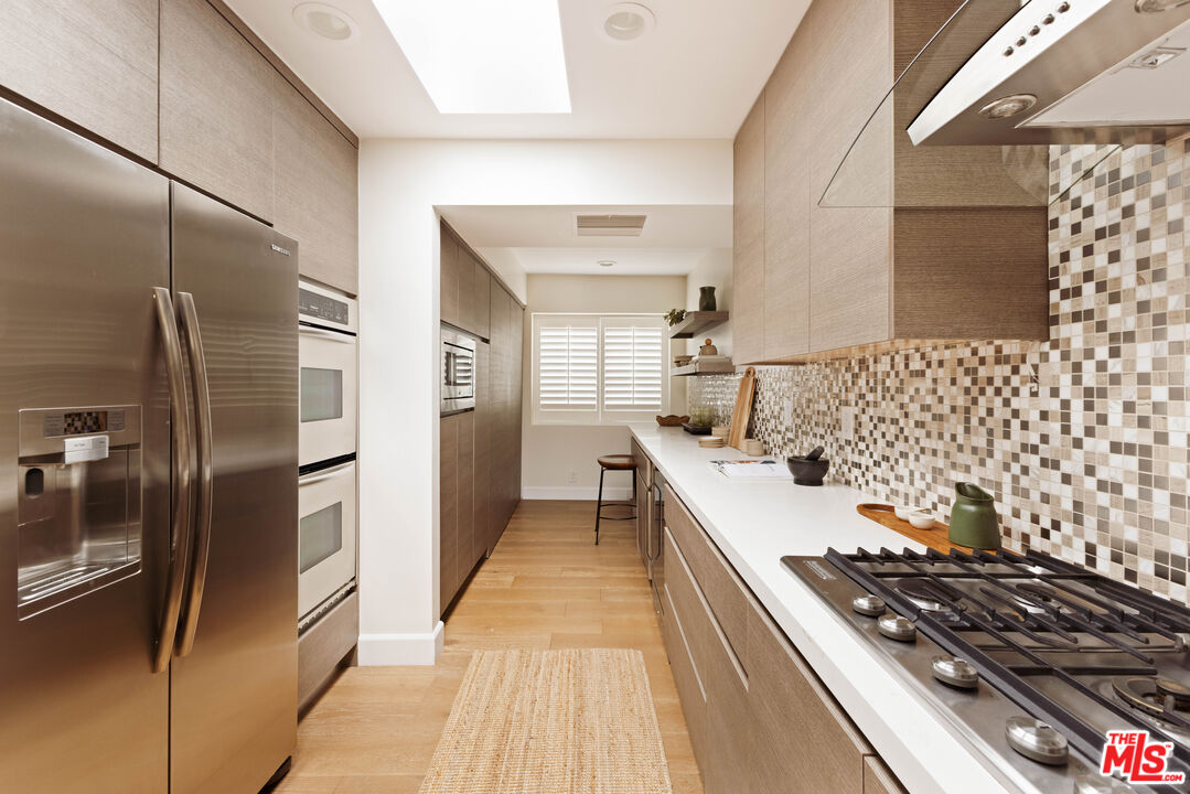 1520 S Beverly Glen Blvd Unit: 507