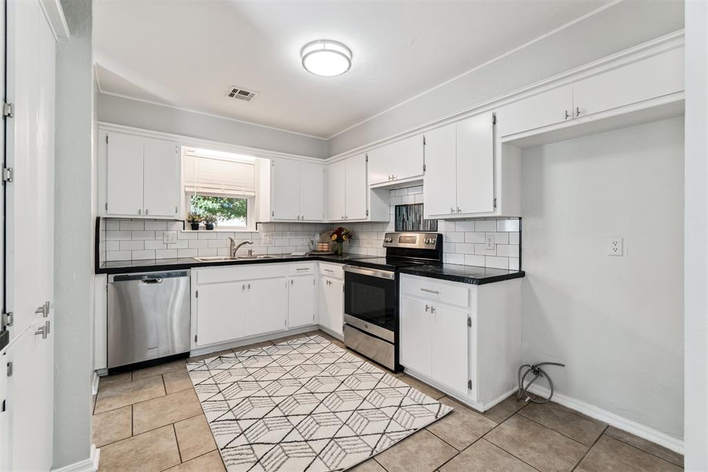 13800 E Crossing Way