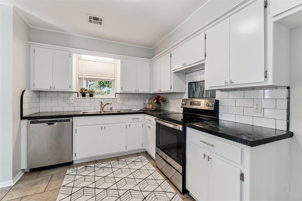 13800 E Crossing Way