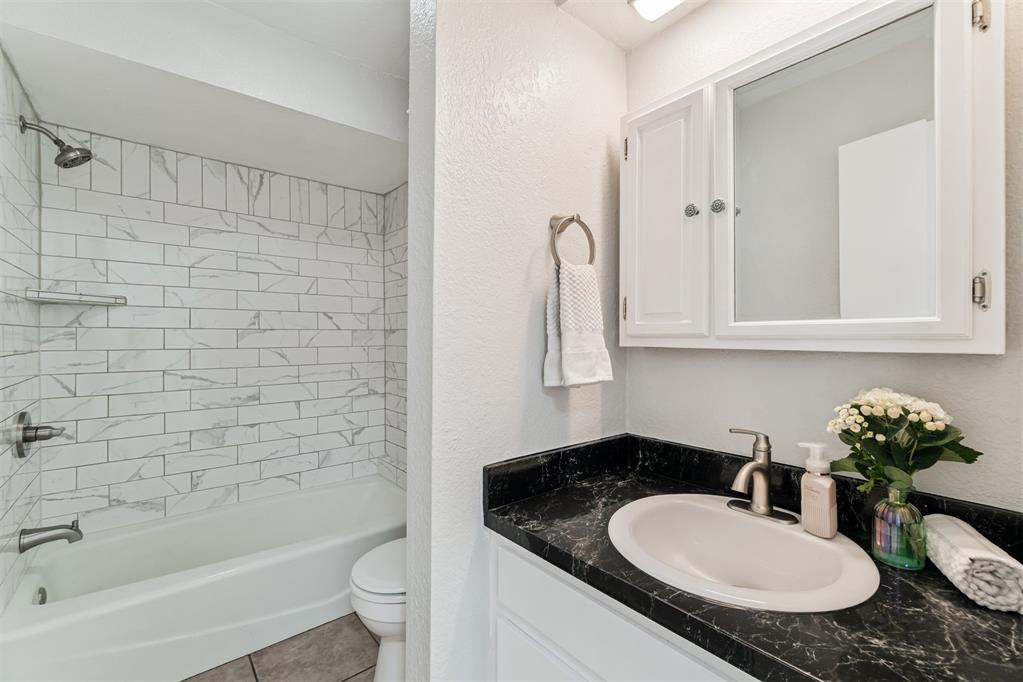 13800 E Crossing Way