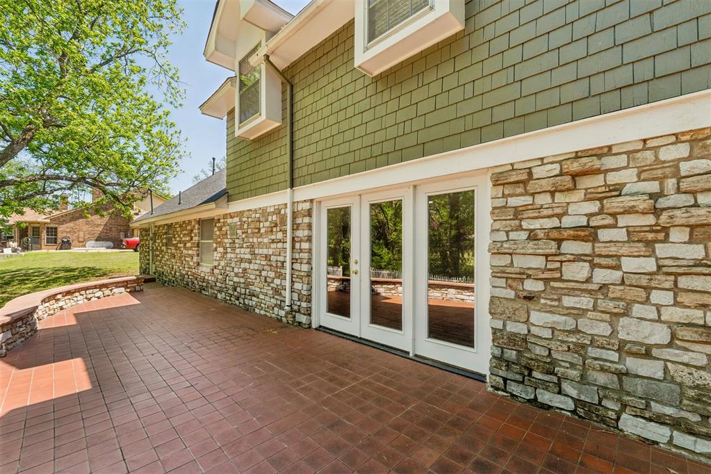 819 W Adams Street