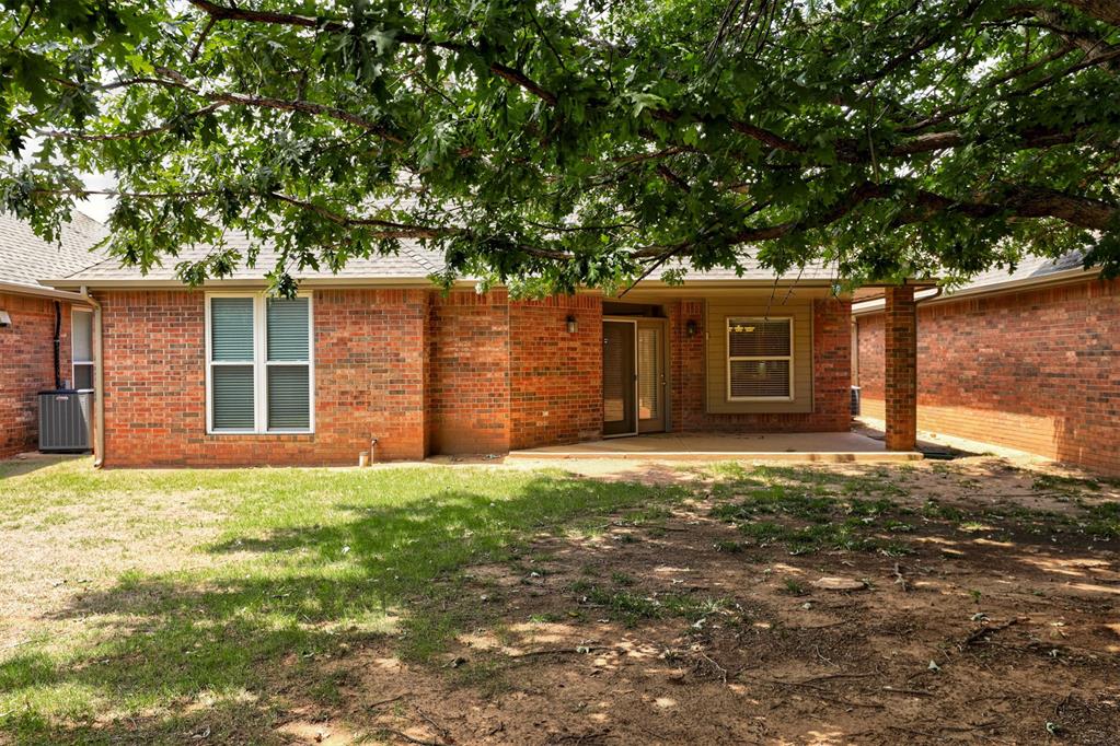 12504 W Greenlea Chase