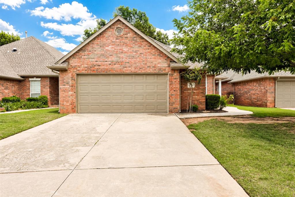 12504 W Greenlea Chase