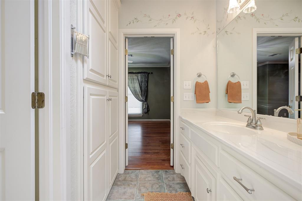 12504 W Greenlea Chase