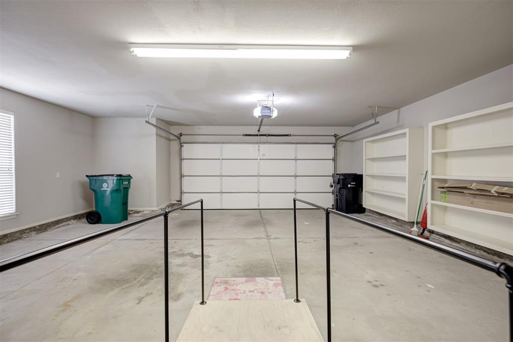 12504 W Greenlea Chase