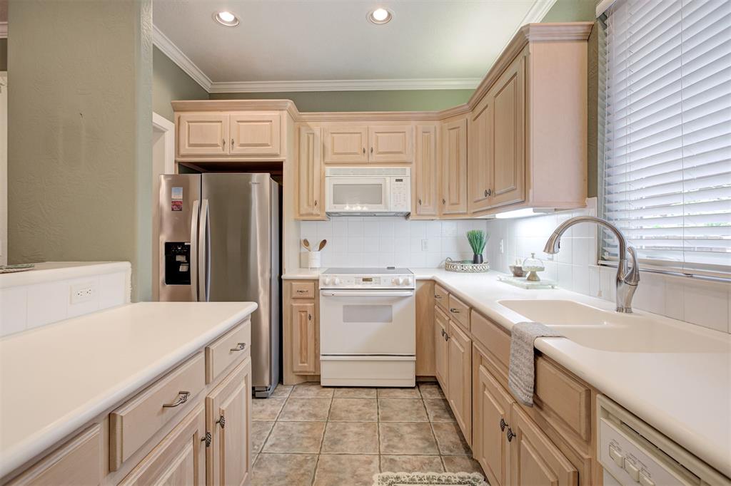 12504 W Greenlea Chase