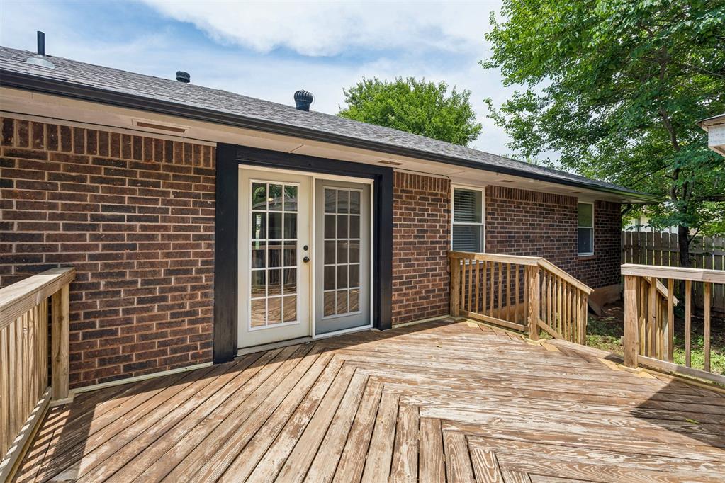 912 Mockingbird Lane