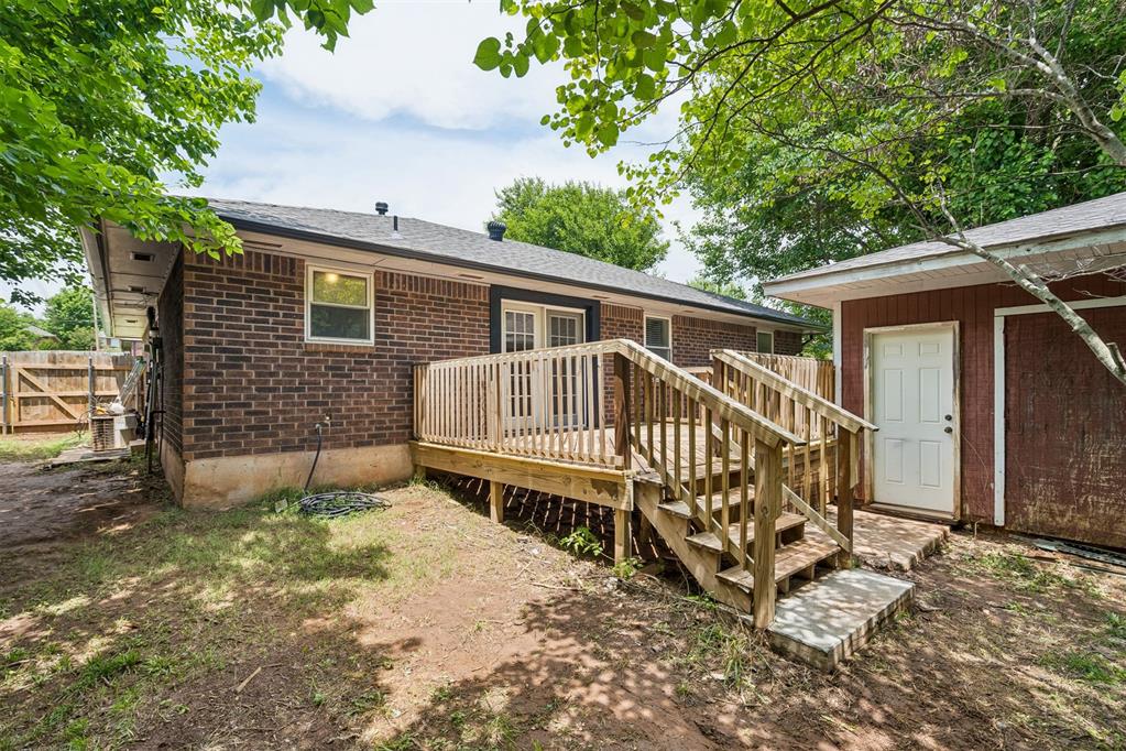 912 Mockingbird Lane