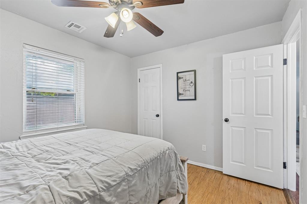 912 Mockingbird Lane