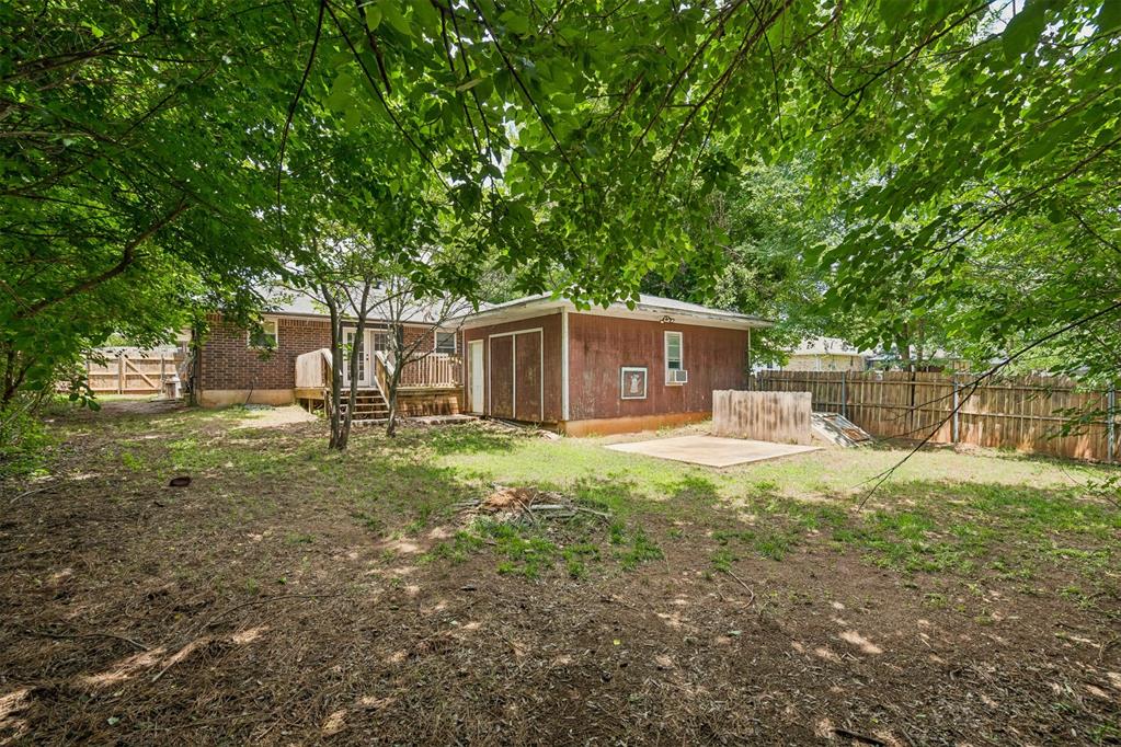 912 Mockingbird Lane