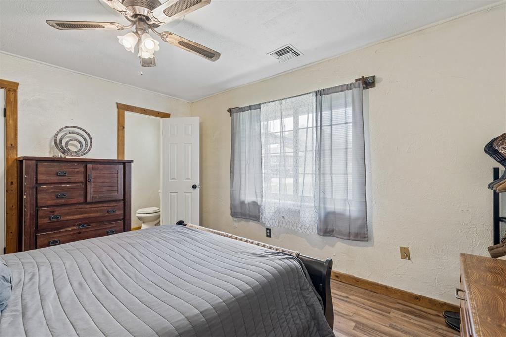 912 Mockingbird Lane