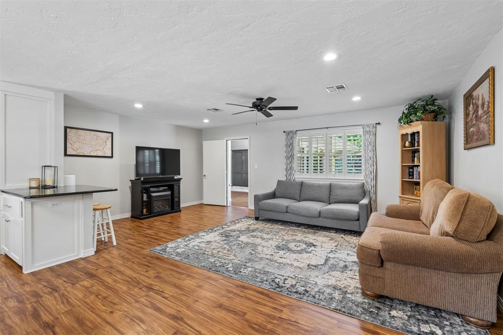 2657 Brentwood Drive