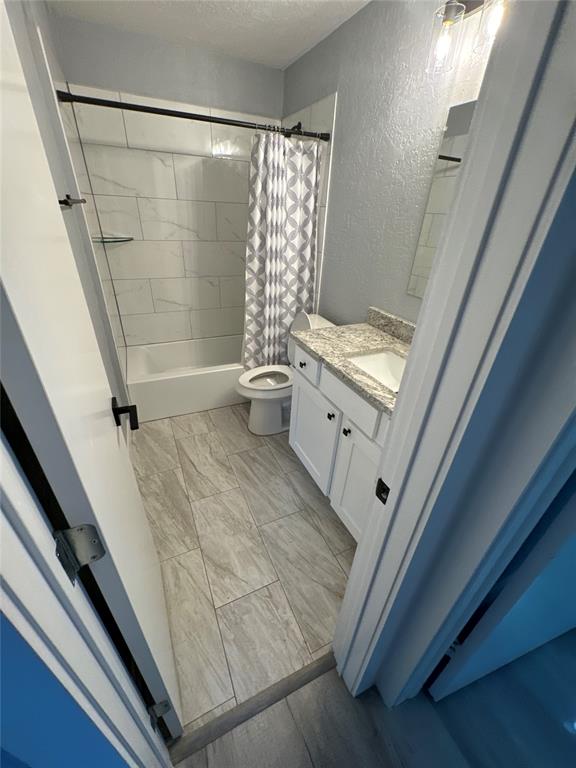 914 Drake Drive Unit: 914