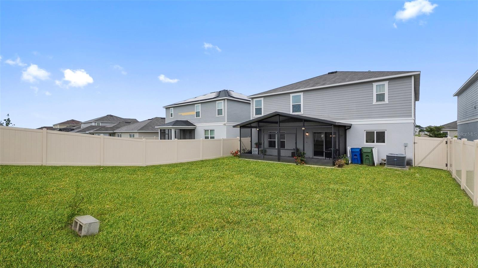 288 LAKE LUCERNE WAY