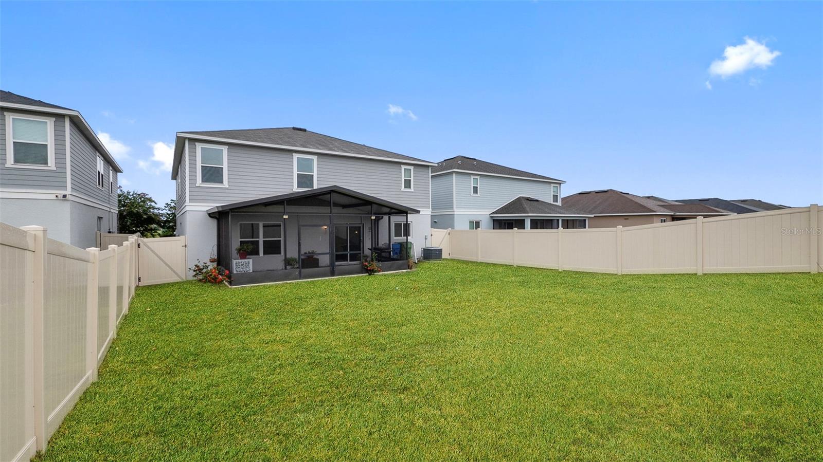 288 LAKE LUCERNE WAY