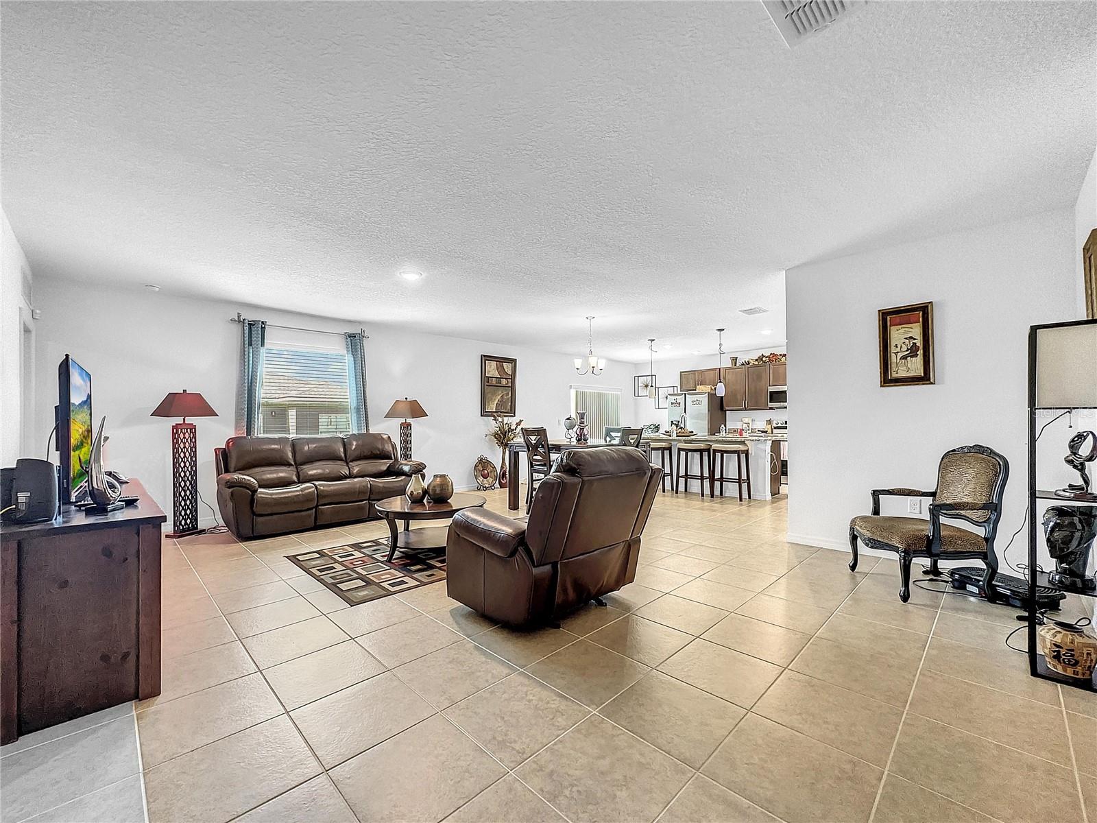 604 AMAZON CT AMAZON CT