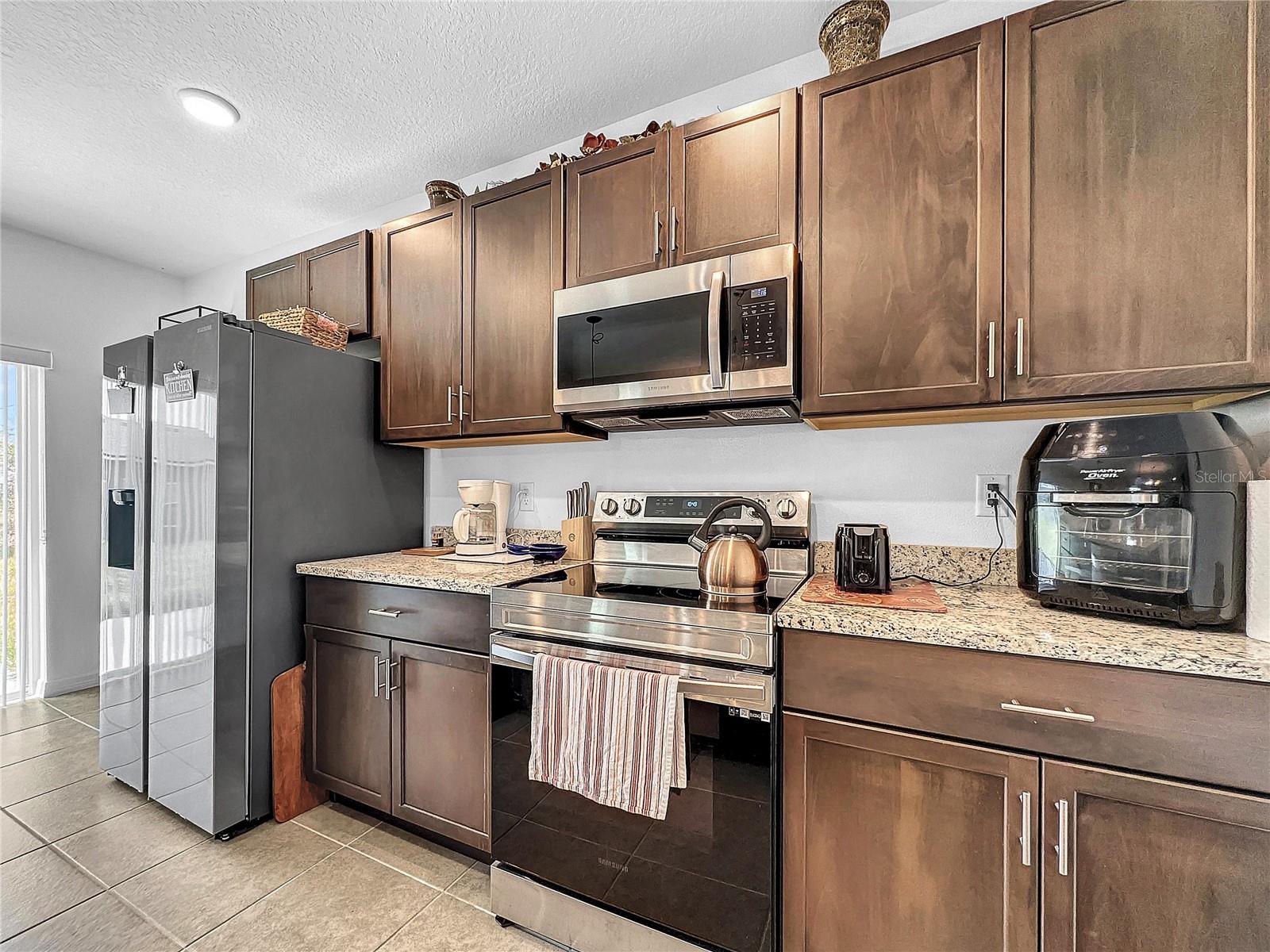 604 AMAZON CT AMAZON CT