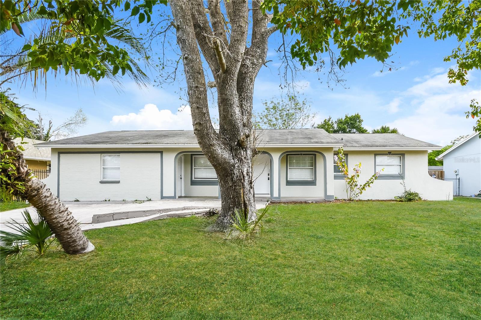 2093 FLORADELL PL