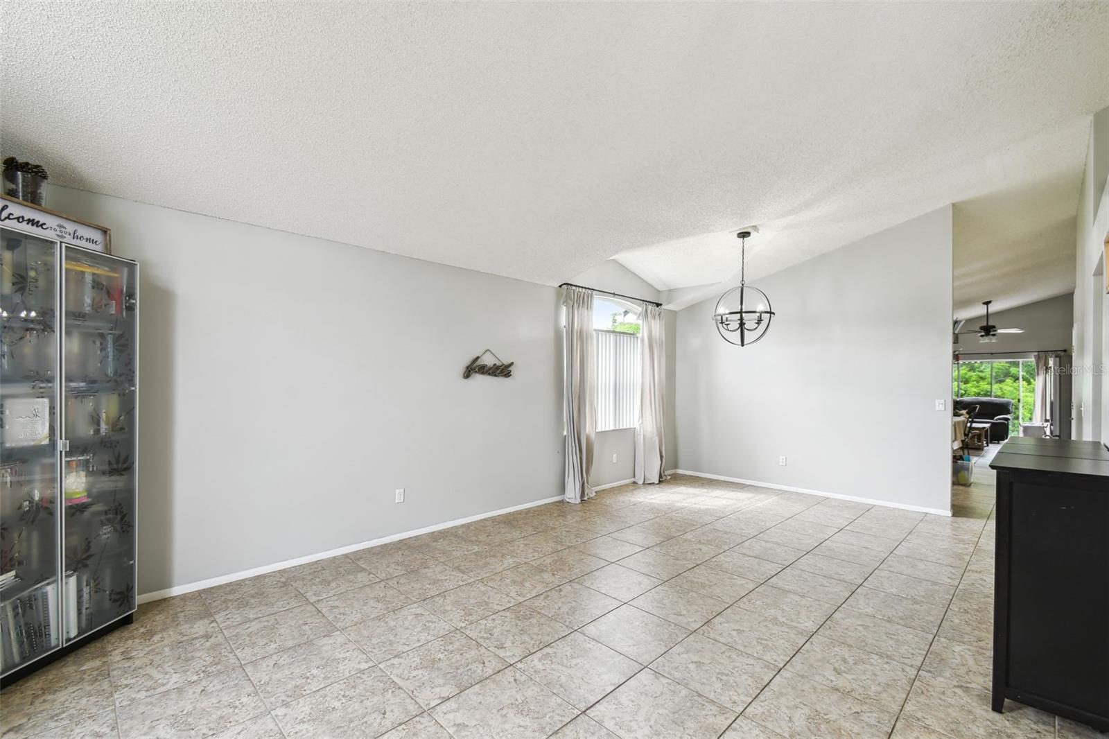 7243 MINIPPI DR