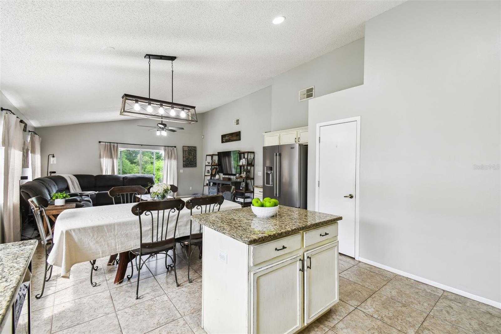 7243 MINIPPI DR