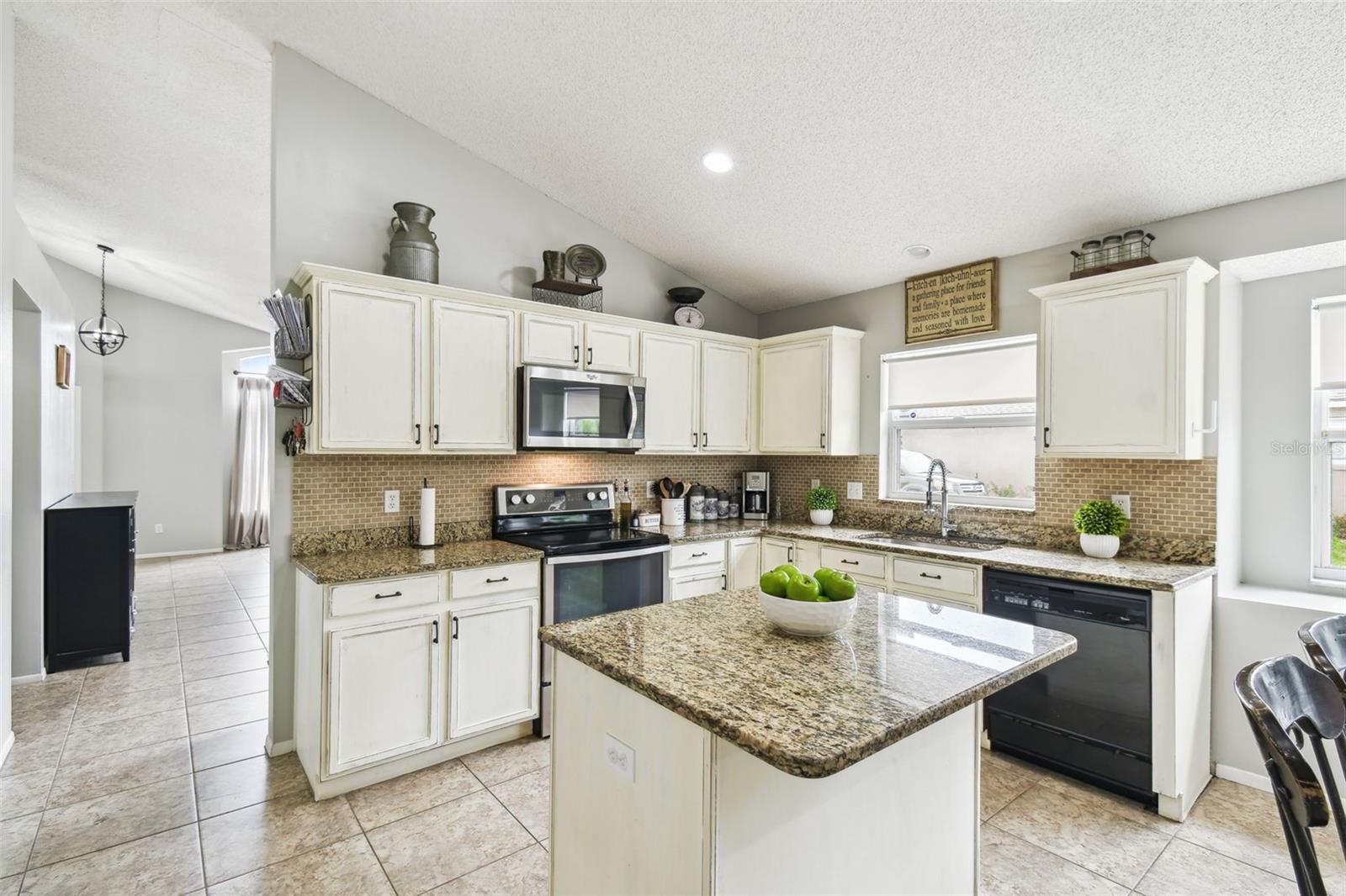 7243 MINIPPI DR