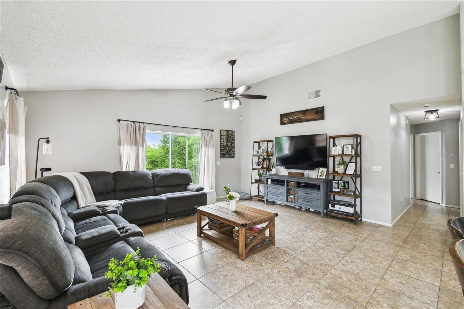 7243 MINIPPI DR