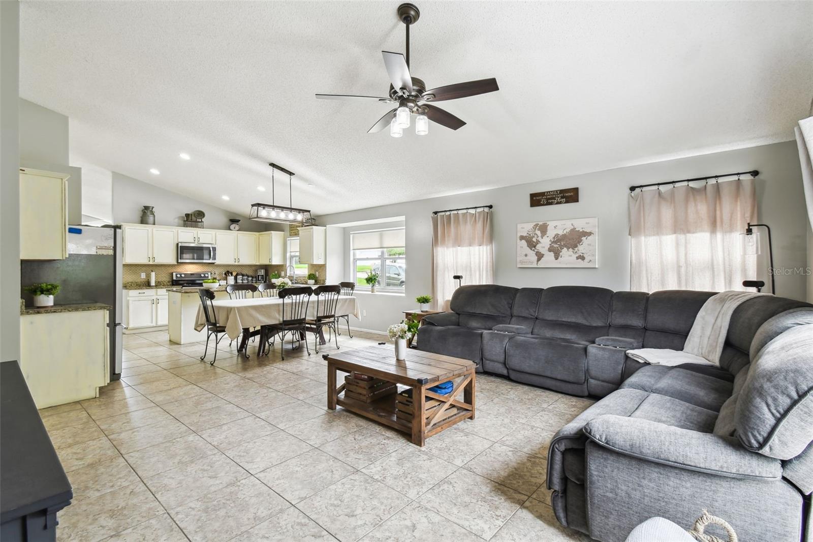 7243 MINIPPI DR