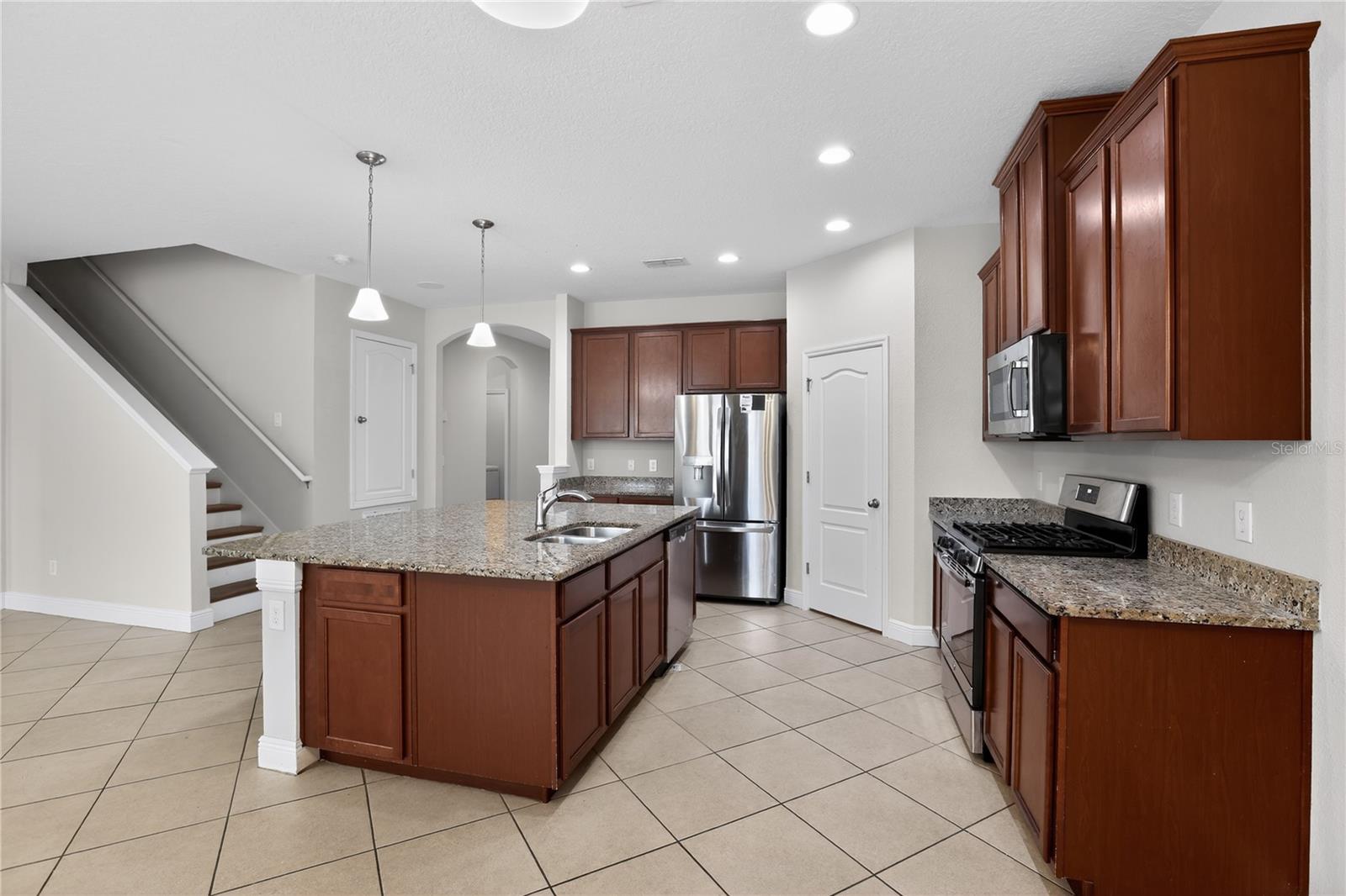 817 DUSTY PINE DR