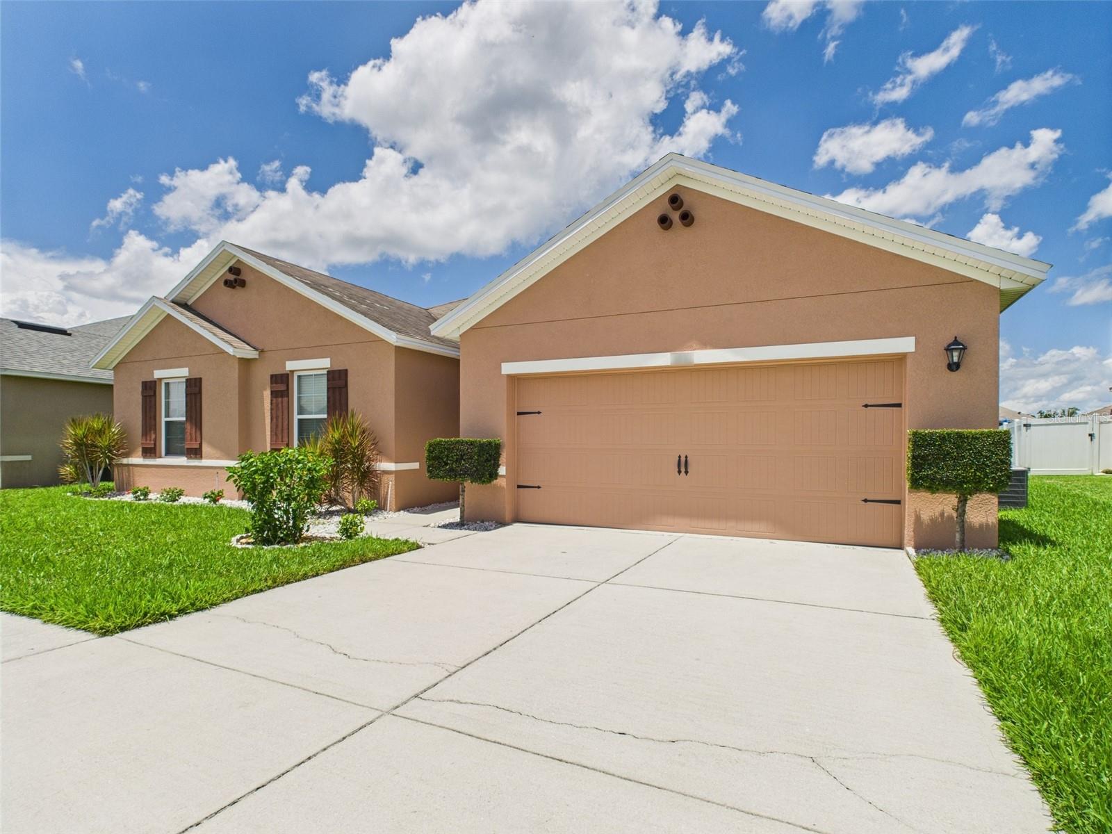 5751 LAKESIDE LANDINGS BLVD
