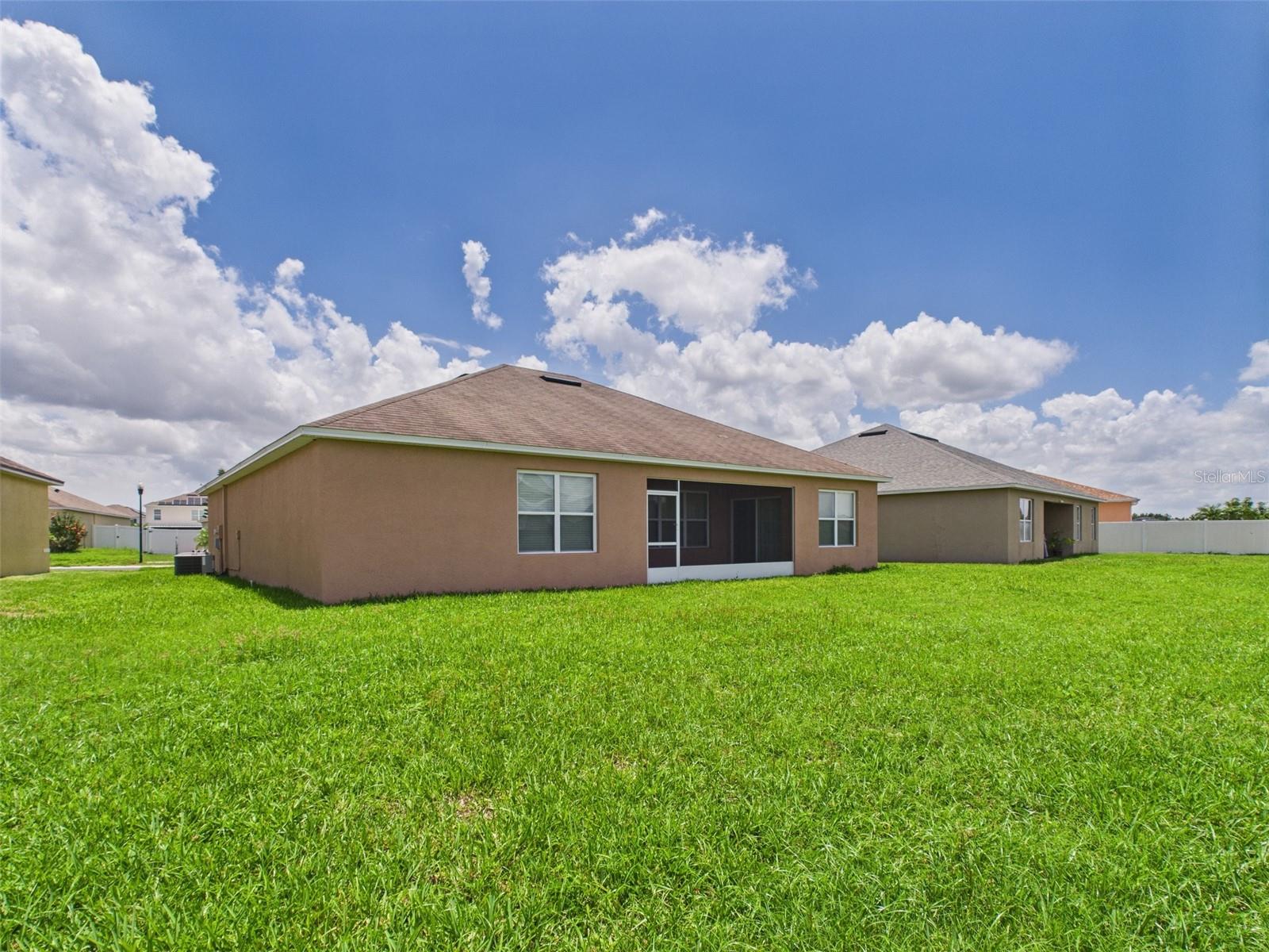5751 LAKESIDE LANDINGS BLVD
