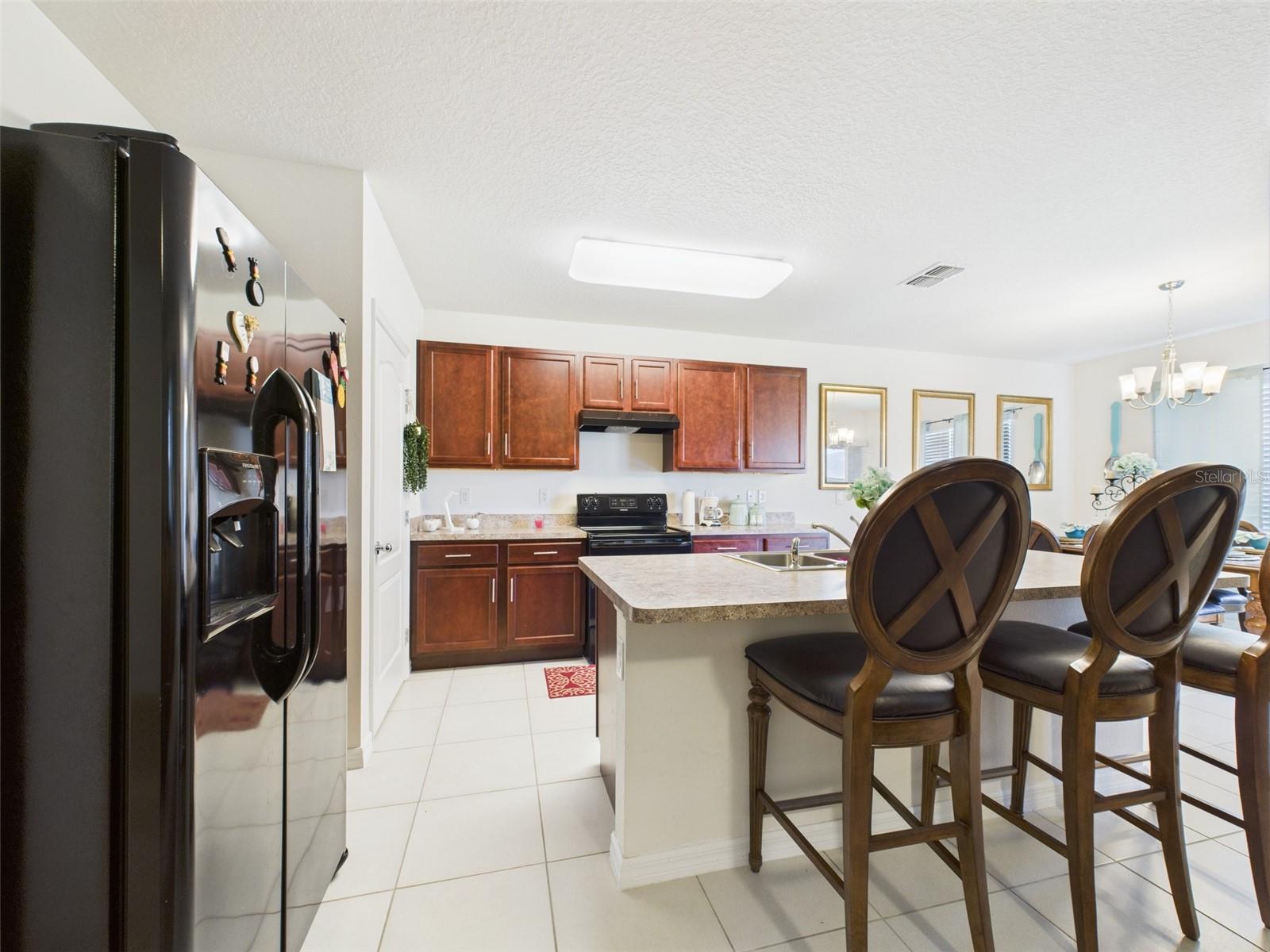 5751 LAKESIDE LANDINGS BLVD