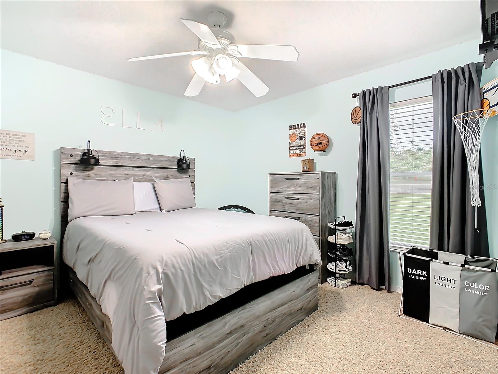 1120 CREEKVIEW CT