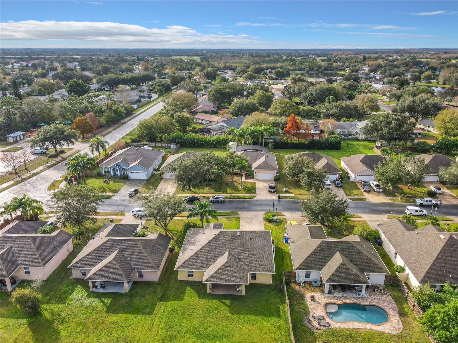 1120 CREEKVIEW CT