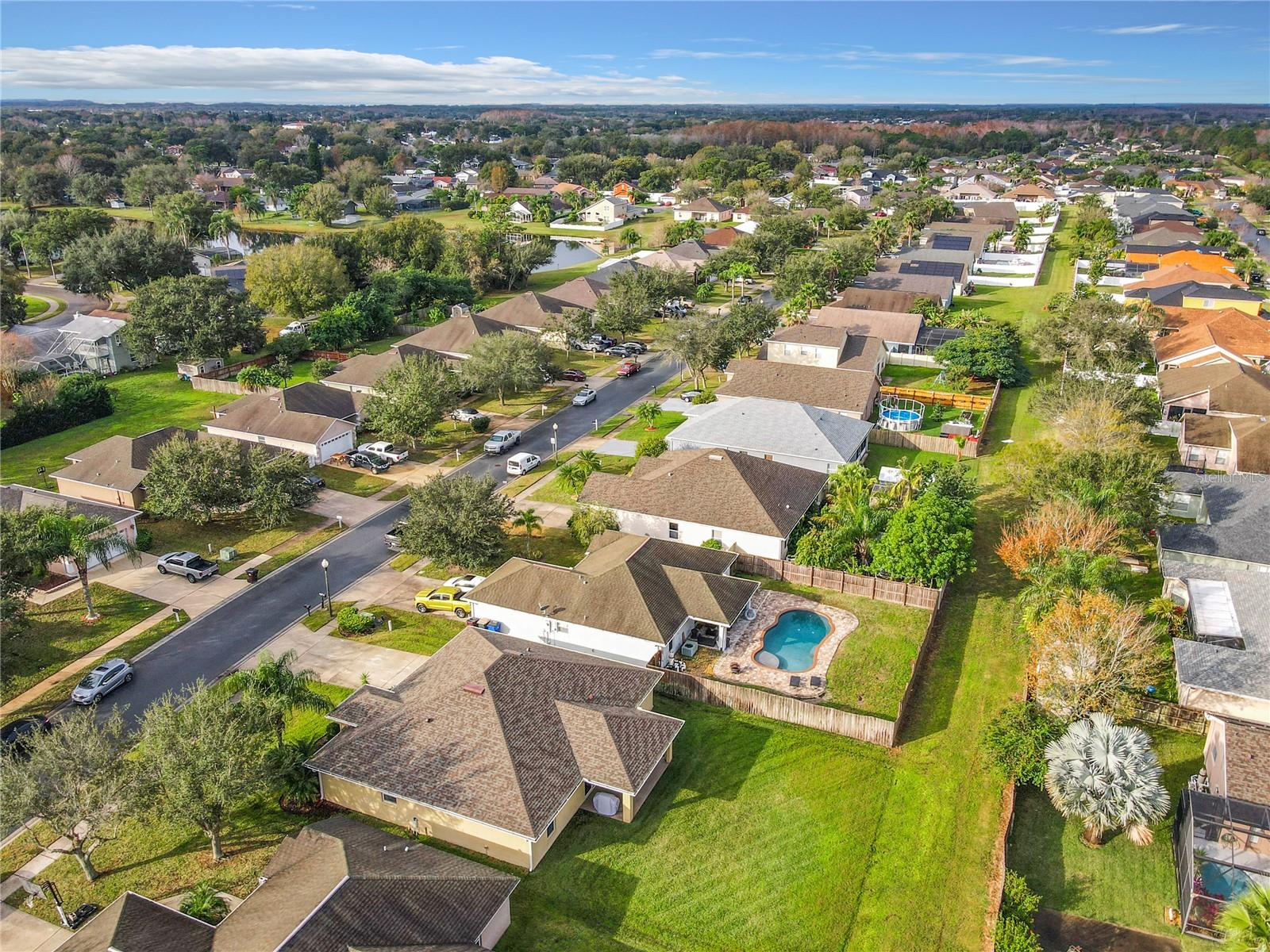 1120 CREEKVIEW CT