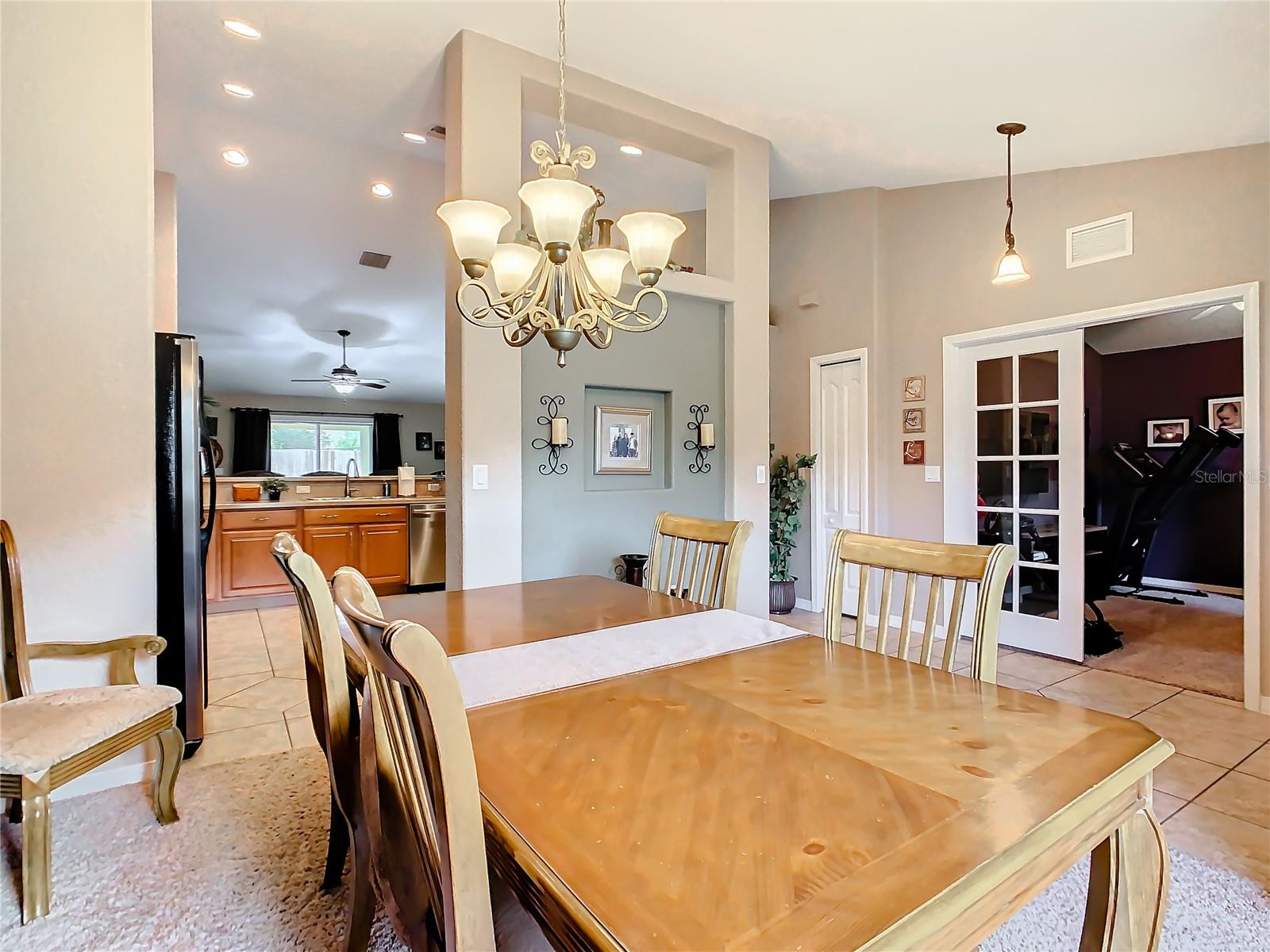 1120 CREEKVIEW CT