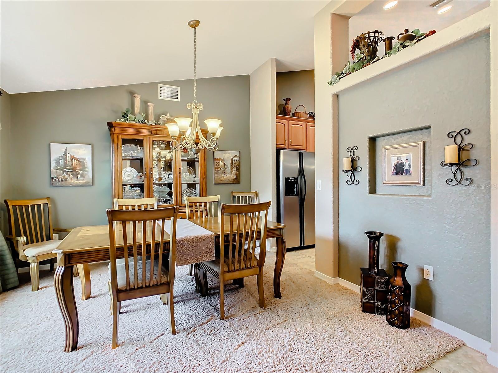 1120 CREEKVIEW CT