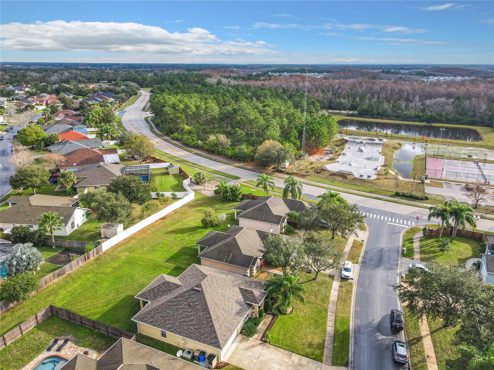 1120 CREEKVIEW CT