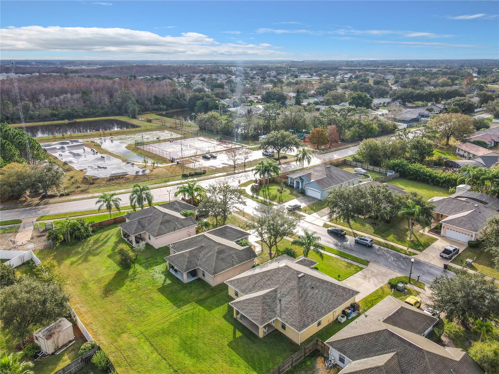 1120 CREEKVIEW CT