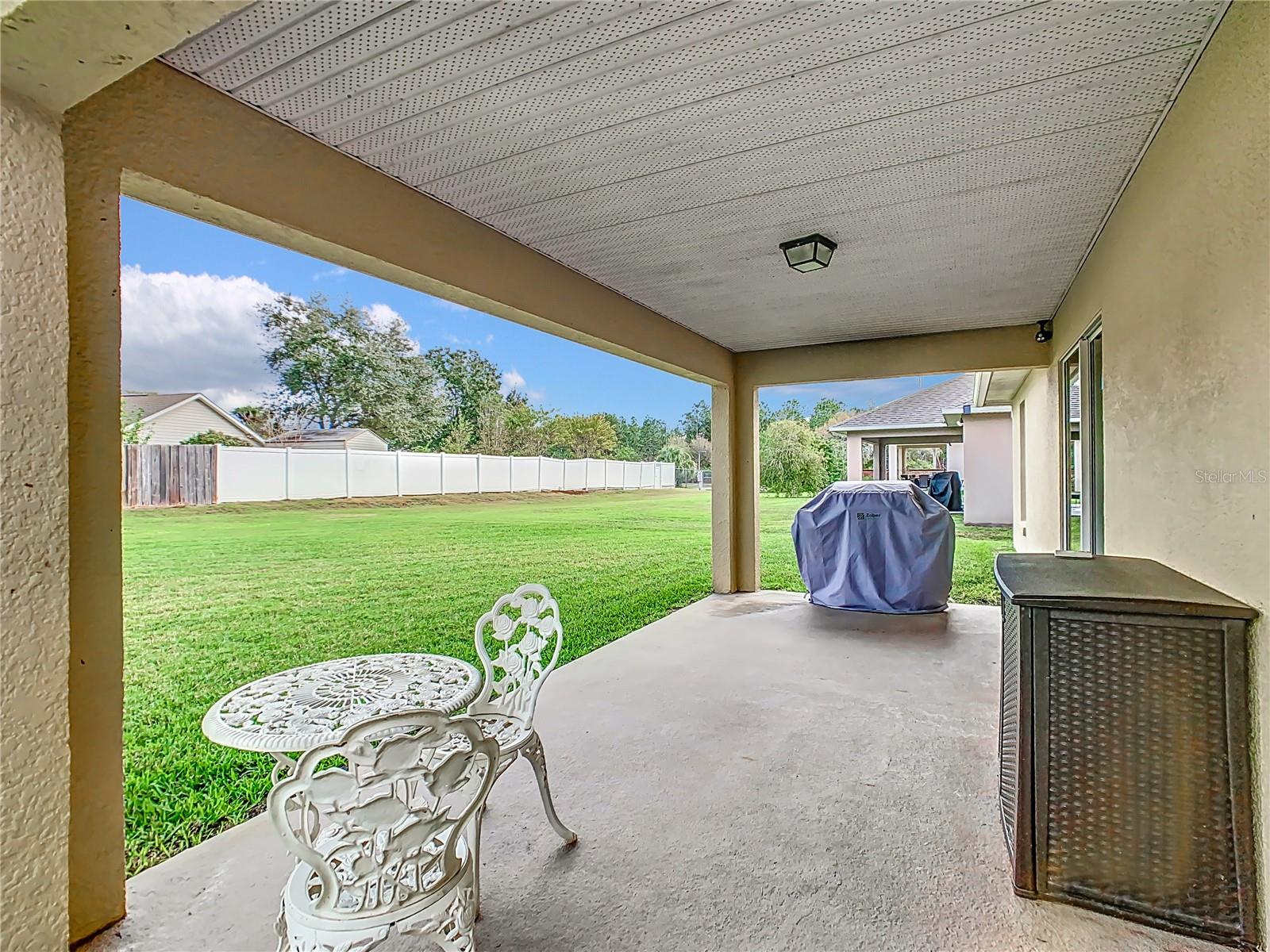 1120 CREEKVIEW CT